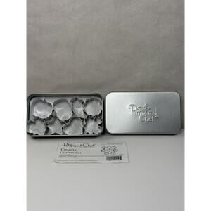 PAMPERED CHEF CREATIVE CUTTERS SET #1095 in TIN, Preowned NEVER USED